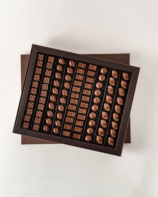Uncovered Chocolate Box Assorted 845G